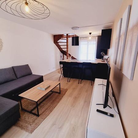Duplex Neuf Centre Ville Avec Parking Neauphle-le-Château Esterno foto