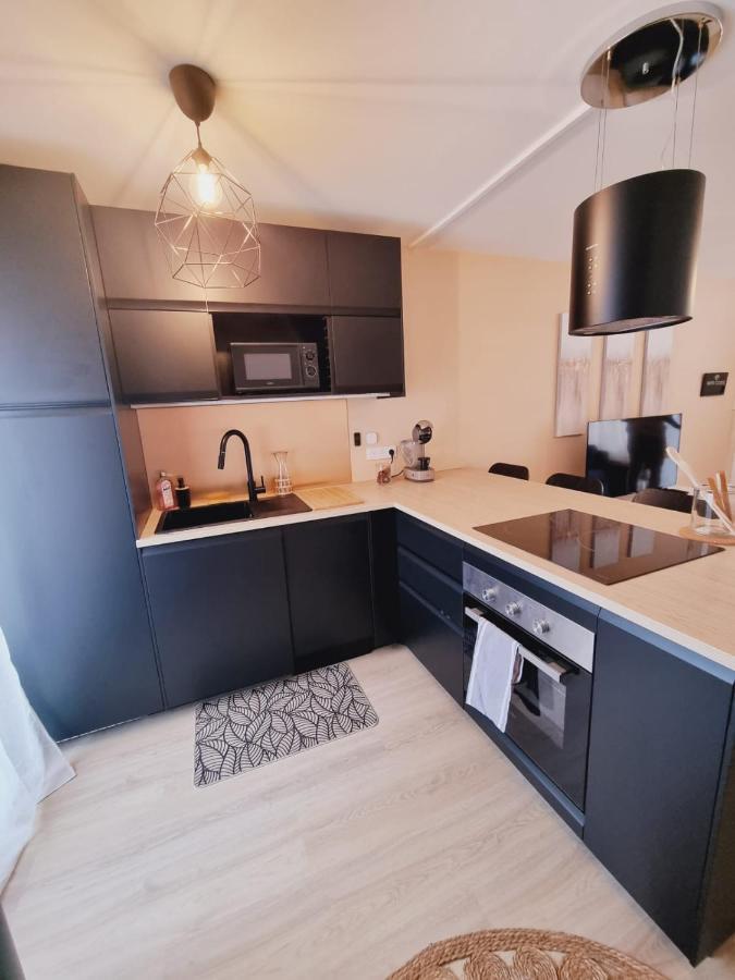 Duplex Neuf Centre Ville Avec Parking Neauphle-le-Château Esterno foto